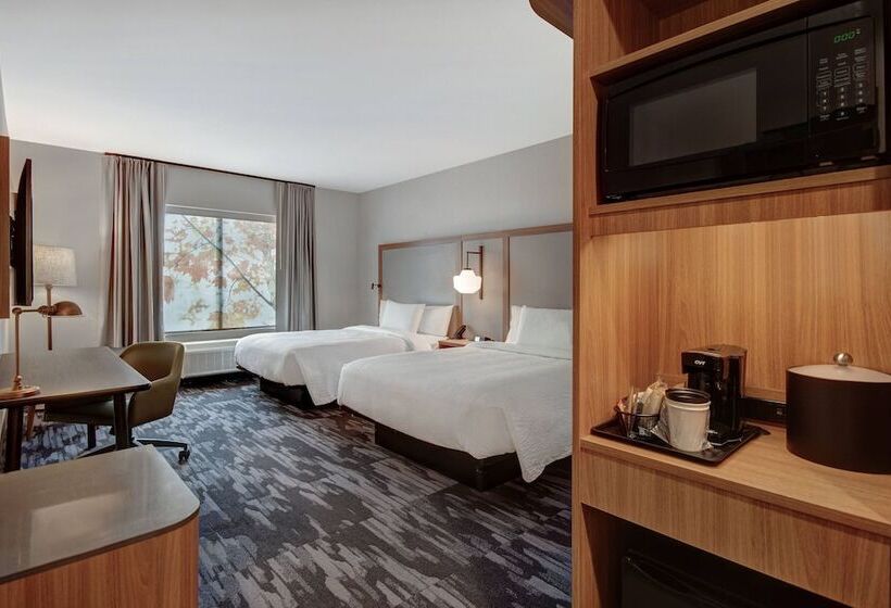 Отель Fairfield By Marriott Inn & Suites Rochester Hills