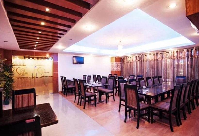 בית מלון כפרי Goroomgo City Heart Imphal