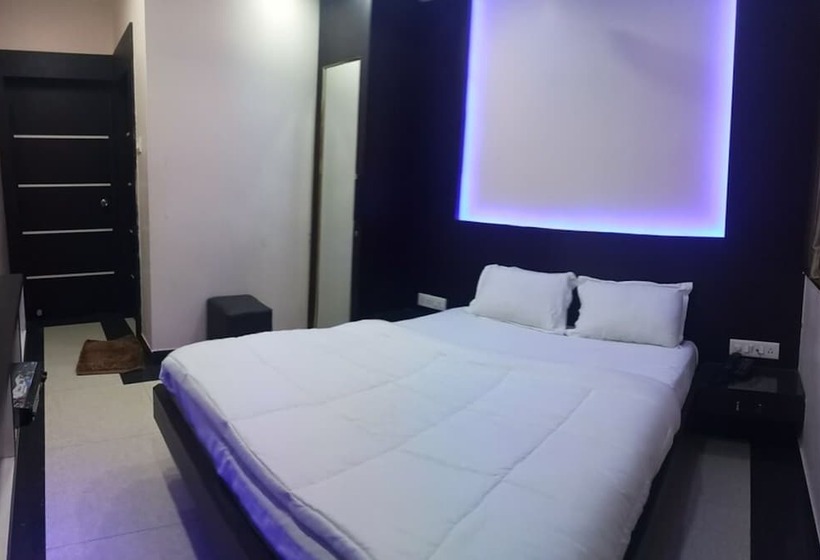 בית מלון כפרי Goroomgo Raj Residency Patna