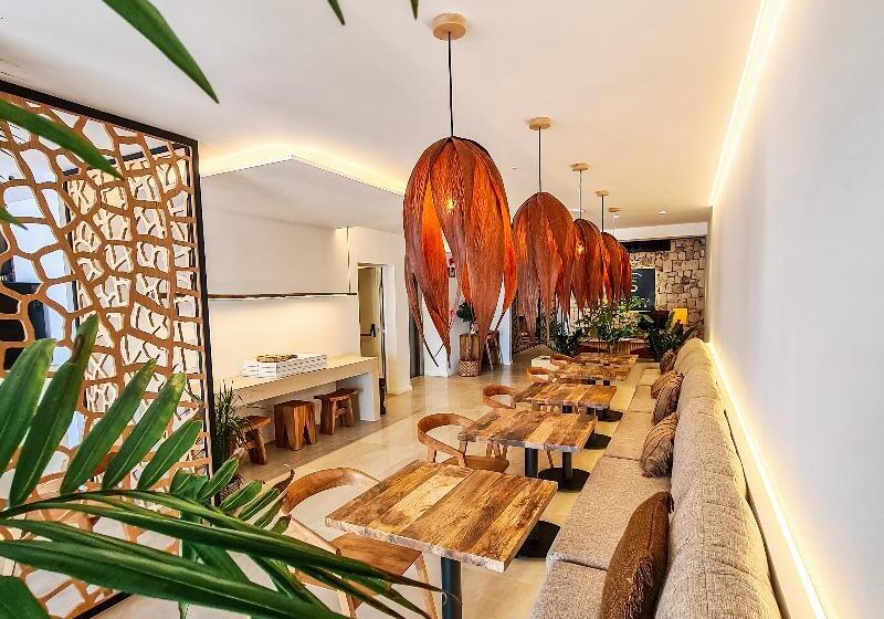 ホテル S´estancia Suites