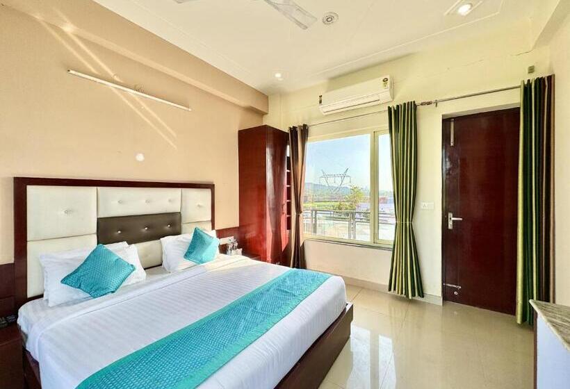 בית מלון כפרי Sumedha G Village Resort And Spa