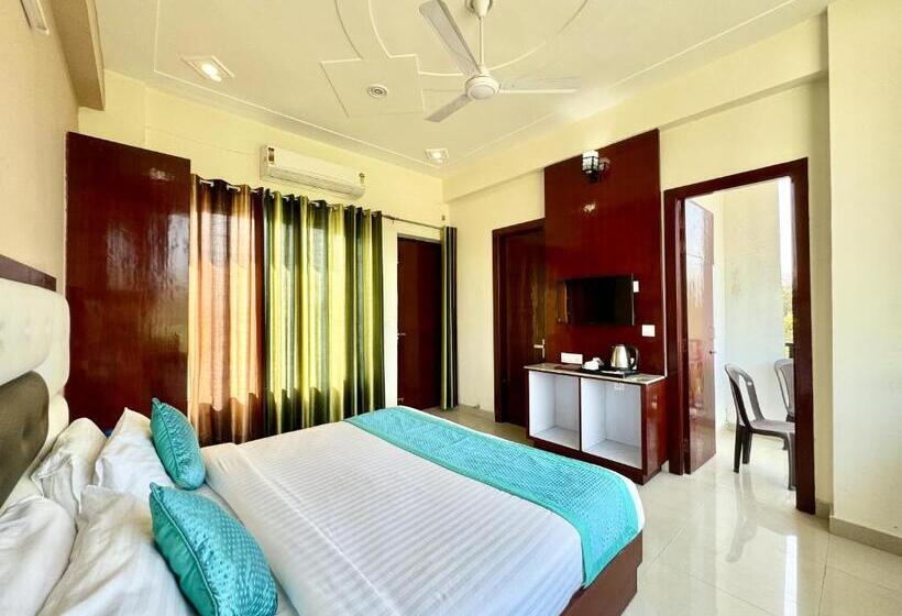 酒店 Sumedha G Village Resort And Spa