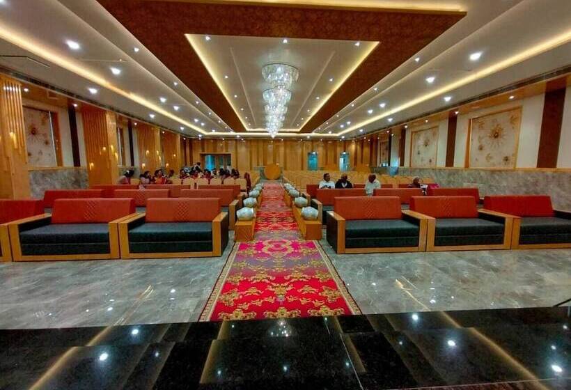 Отель The Grand Astoria Somnath