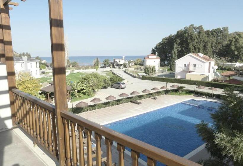 בית מלון כפרי Vouni King