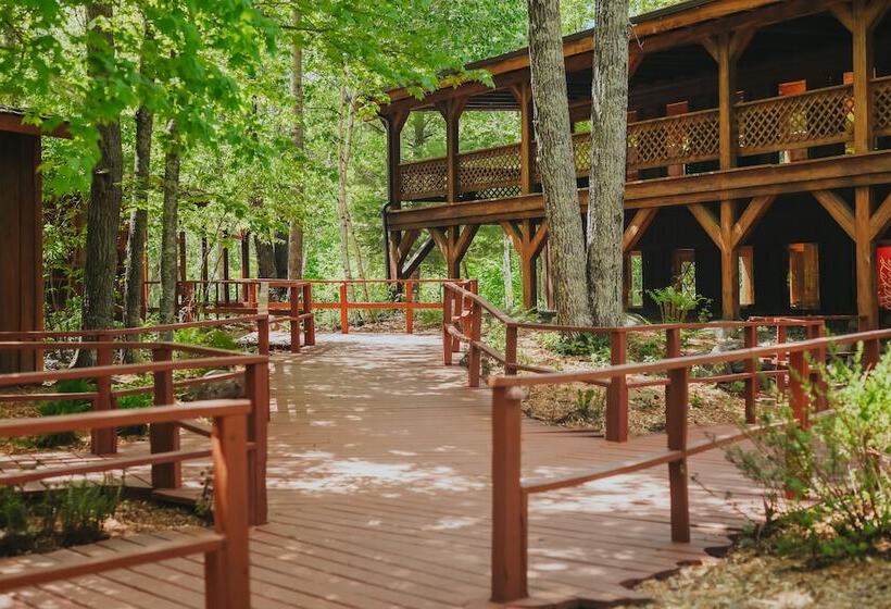 Jack Pines Resort