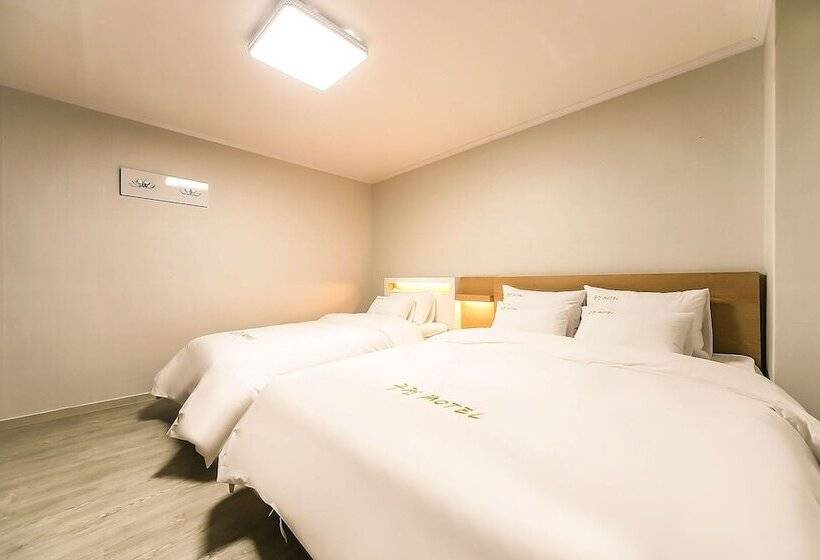 فندق على الطريق Andong Palace Of Dreams