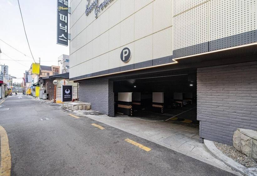 מוטל Suwon  Phoenix