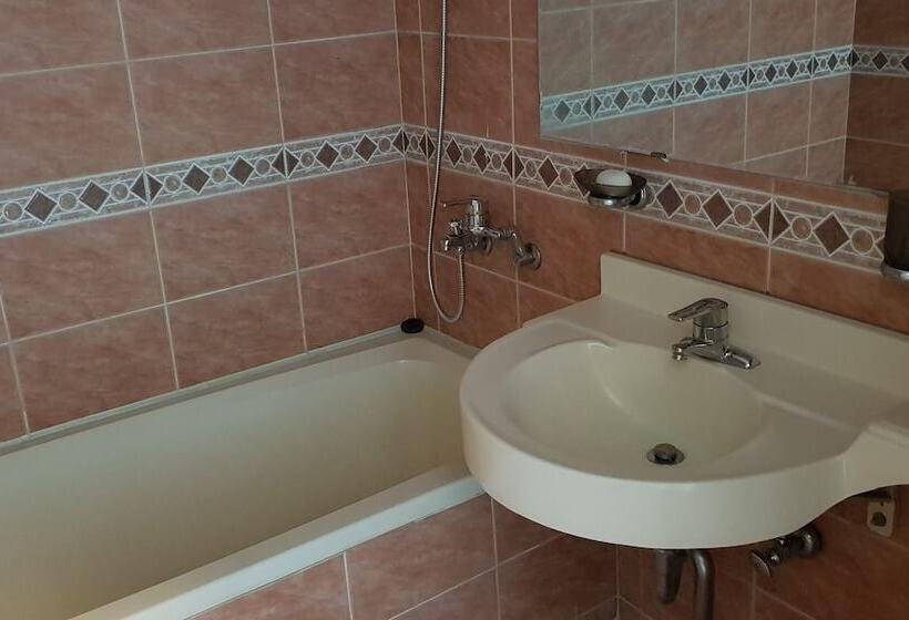فندق على الطريق Yangyang Galcheon Family Resort
