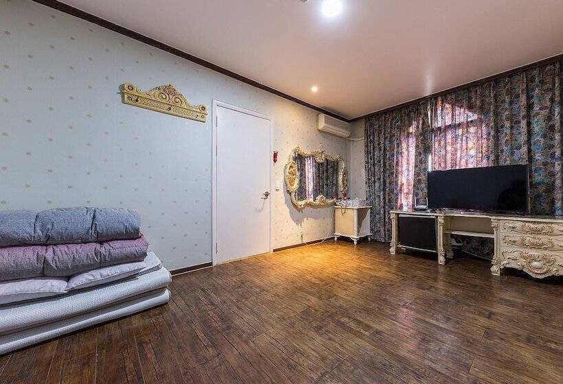 Мотель Yesan Shinwon Parktel