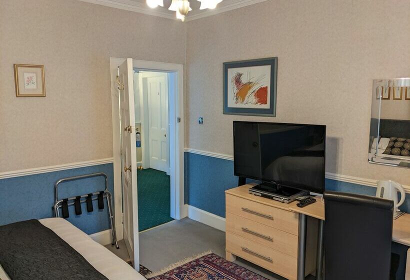 بنسيون Ashley House Guest House