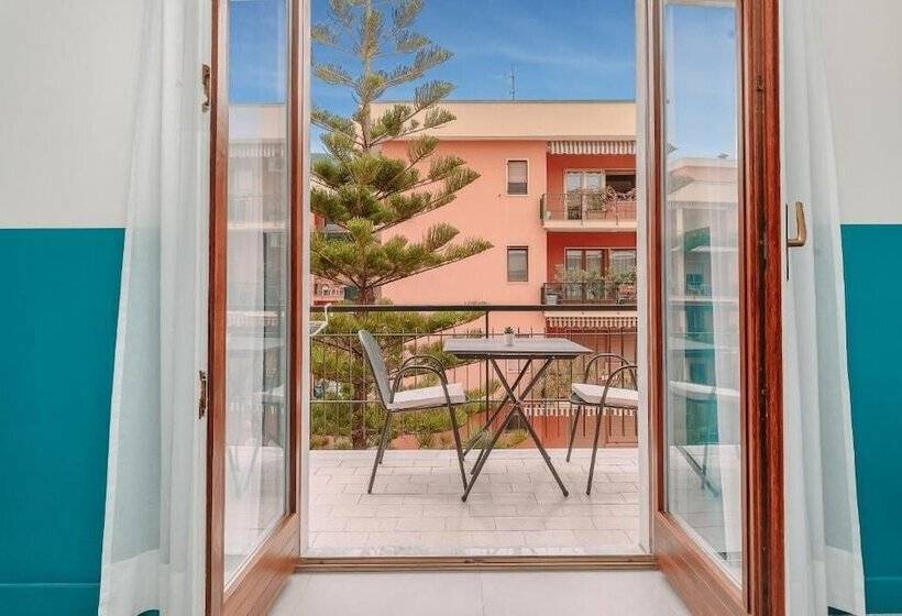 Пансион Sorrento Colors&suites