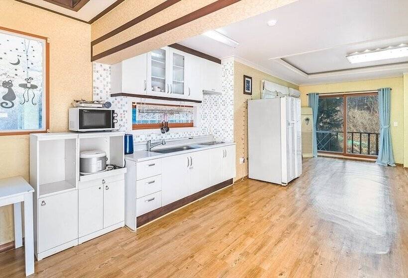 Pocheon Sehrounkkum Pension