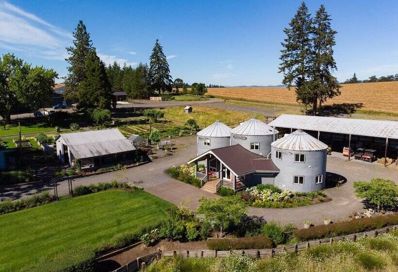민박 Abbey Road Farm
