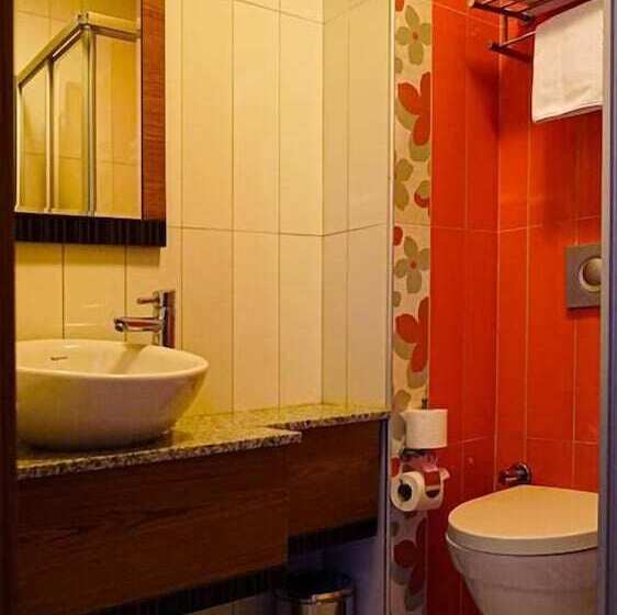 تختخواب و صبحانه Atlas Otel