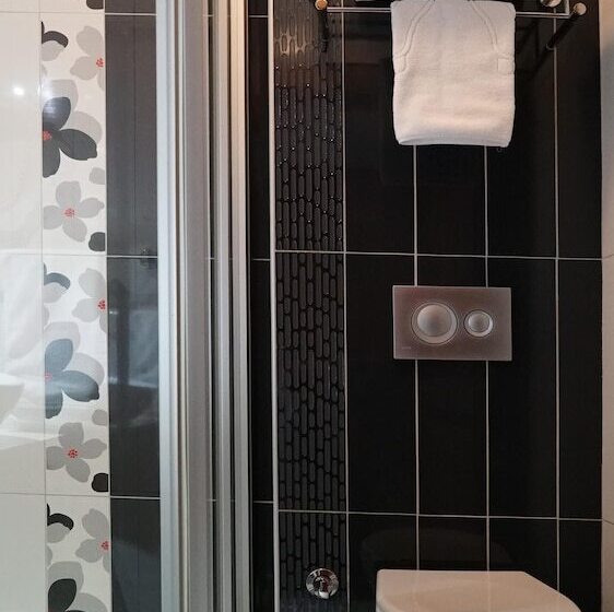 تختخواب و صبحانه Atlas Otel