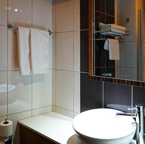 تختخواب و صبحانه Atlas Otel