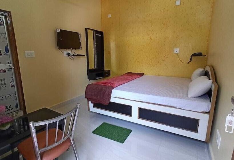 בית מלון כפרי Anand Lok Vatika