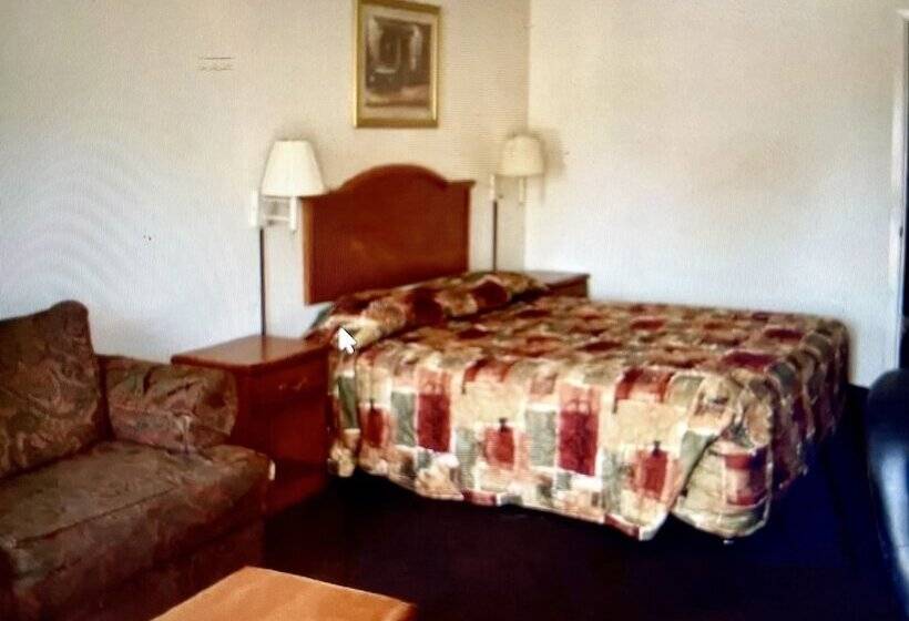 Отель Cajun Inn