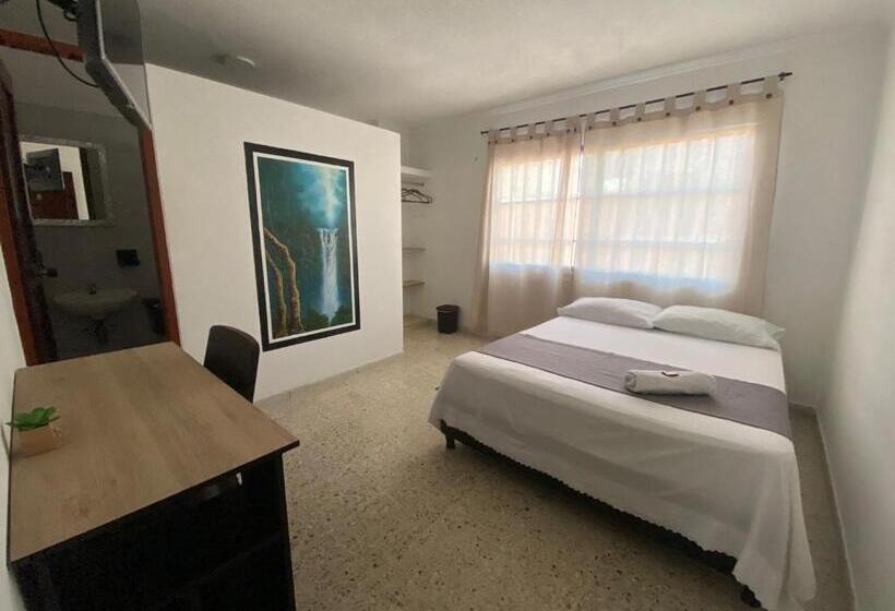 هتل Don Jacobo Palmira