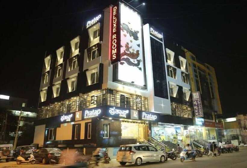 酒店 Iroomz Pratap Residency