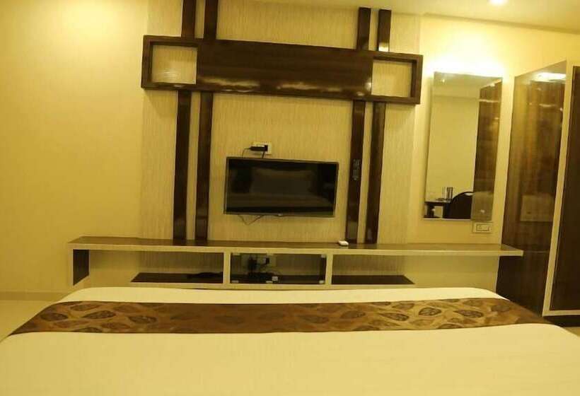 酒店 Iroomz Pratap Residency