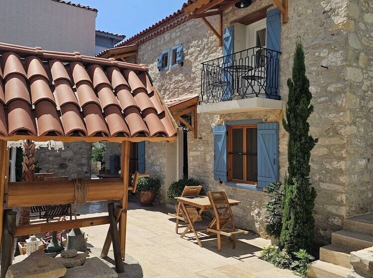 هتل Kuğu Urla