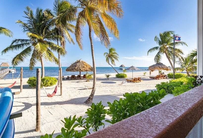 בית מלון כפרי Lighthouse Beach Villas