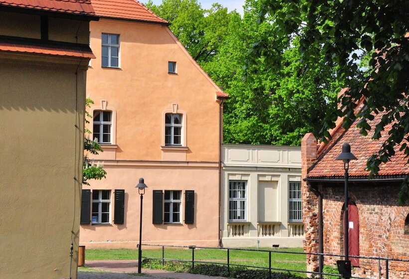 Отель Zentrum Kloster Lehnin