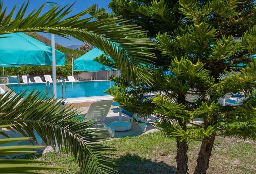 Otel Albos