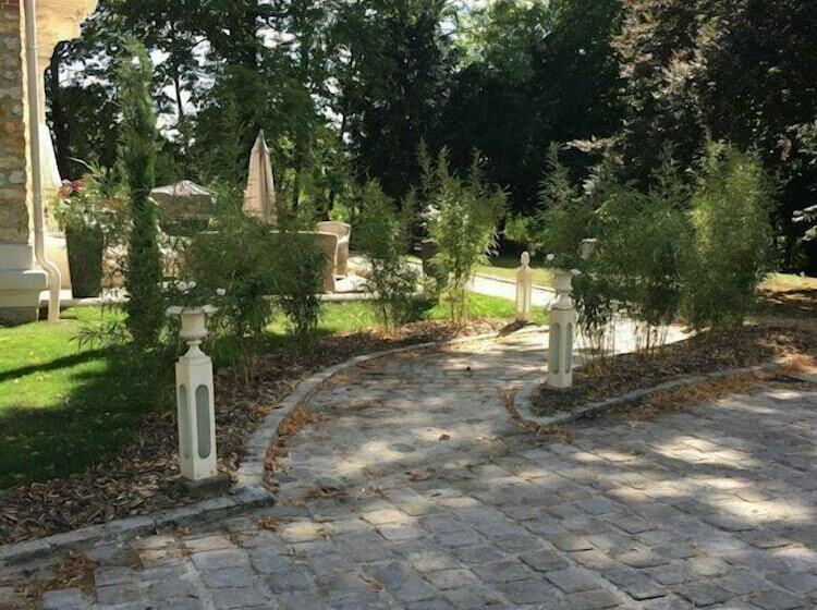 Пансион Château De La Feuilleraie