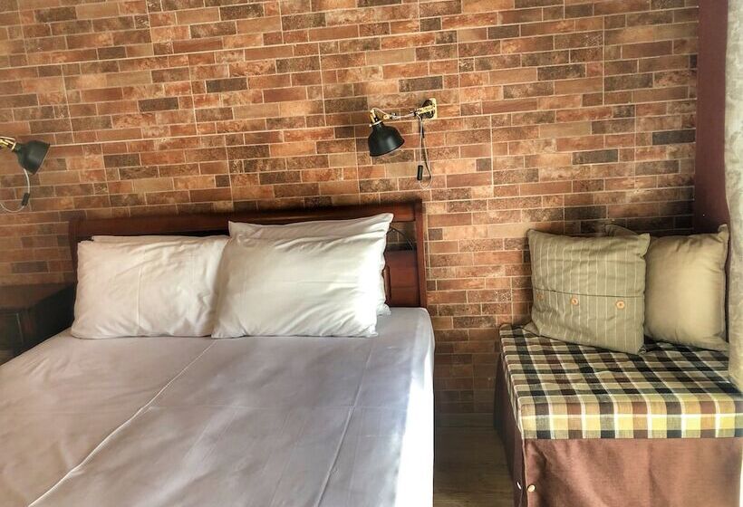 بنسيون Guesthouse Monopati   ξενώνας μονοπάτι