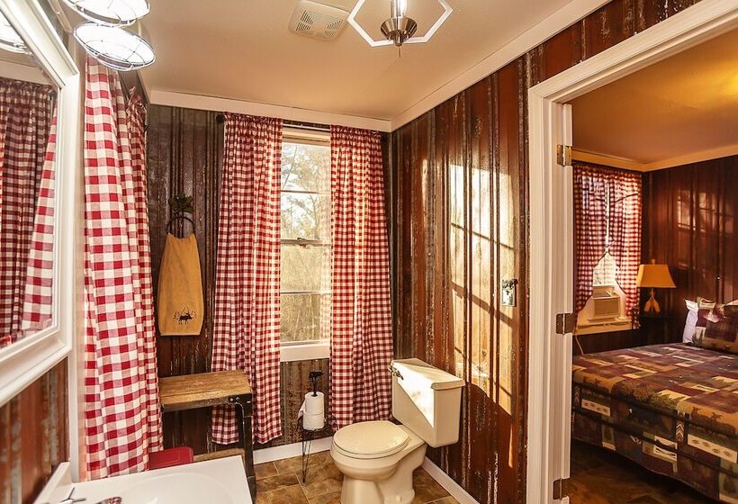 Sasquatch Cabin