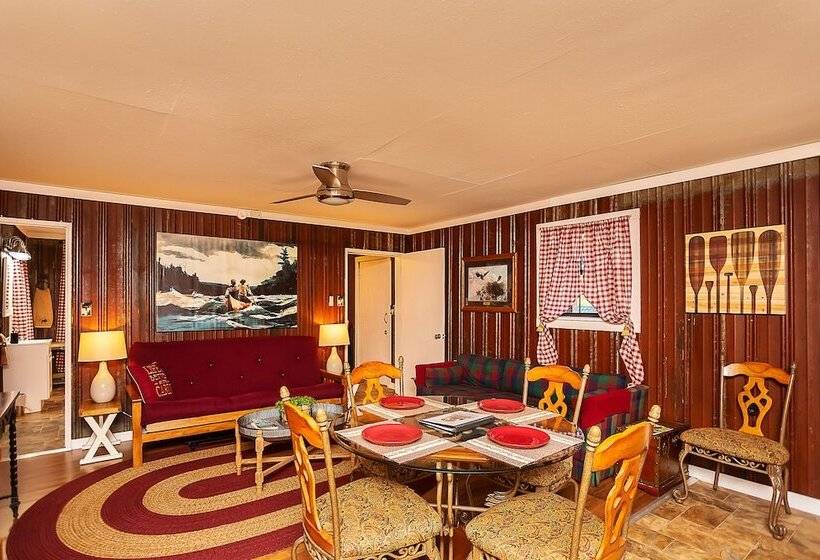 Sasquatch Cabin