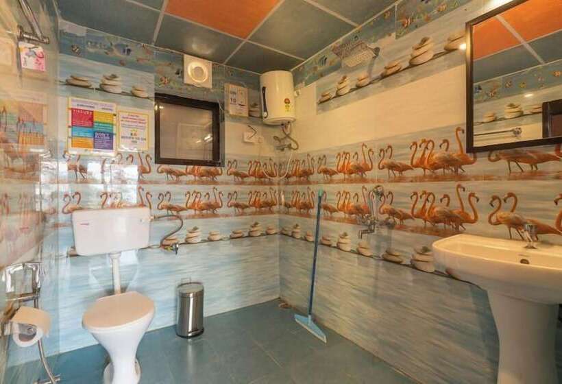 הוסטל Gostops Kasar Devi