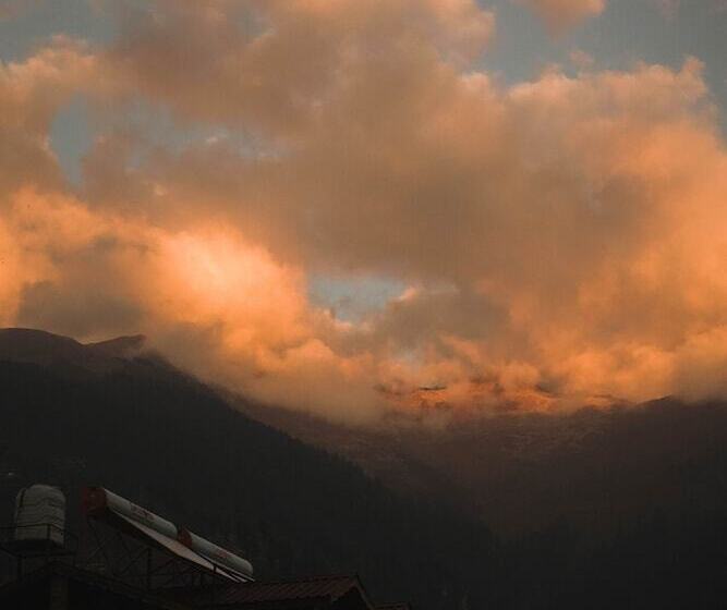 فندق صغير Hipostel Manali