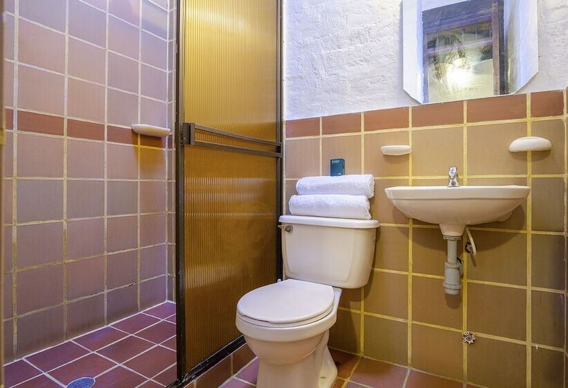 تختخواب و صبحانه Colonial Palmira