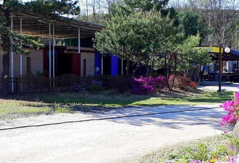 Cheorwon Beulbee Pension