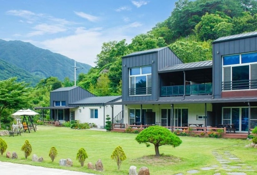 Hadong Huige Stay Pension