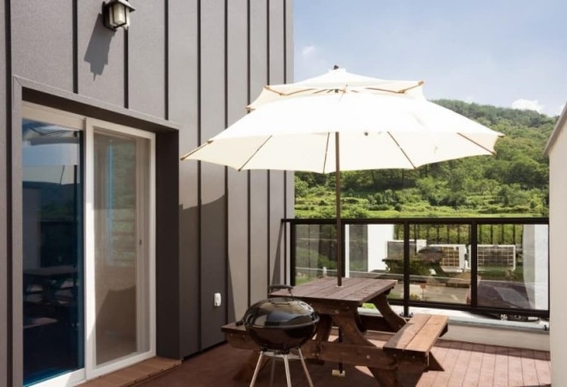 Hadong Huige Stay Pension