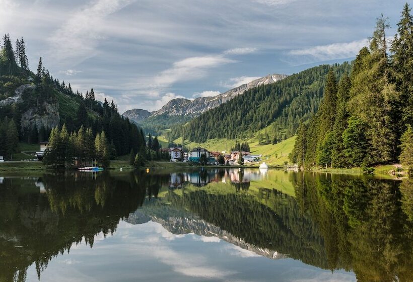 Отель Firstpeak Zauchensee