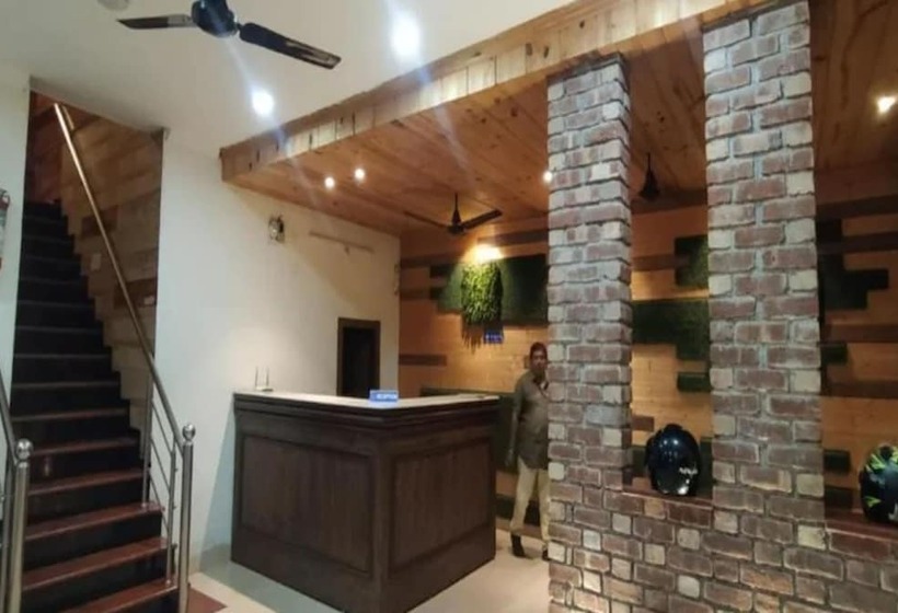 호텔 Goroomgo Supreme Guest House Dehradun