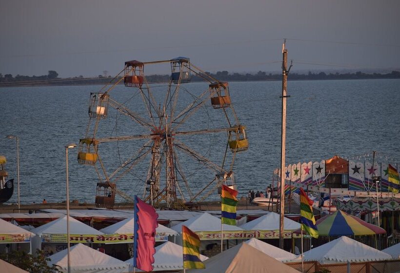 ホテル Hanuwantiya Tent City Jal Mahotsav