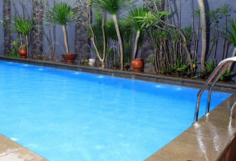هتل Inan Boutique Suites Syariah By Ziri