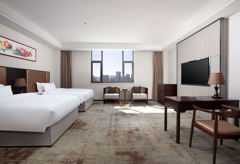 בית מלון כפרי Ramada Encore By Wyndham Linqu Downtown