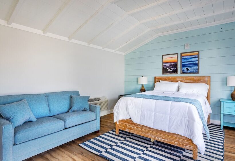 فندق Surf House