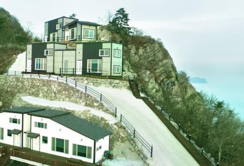 Jindo Arirang Beach Pension