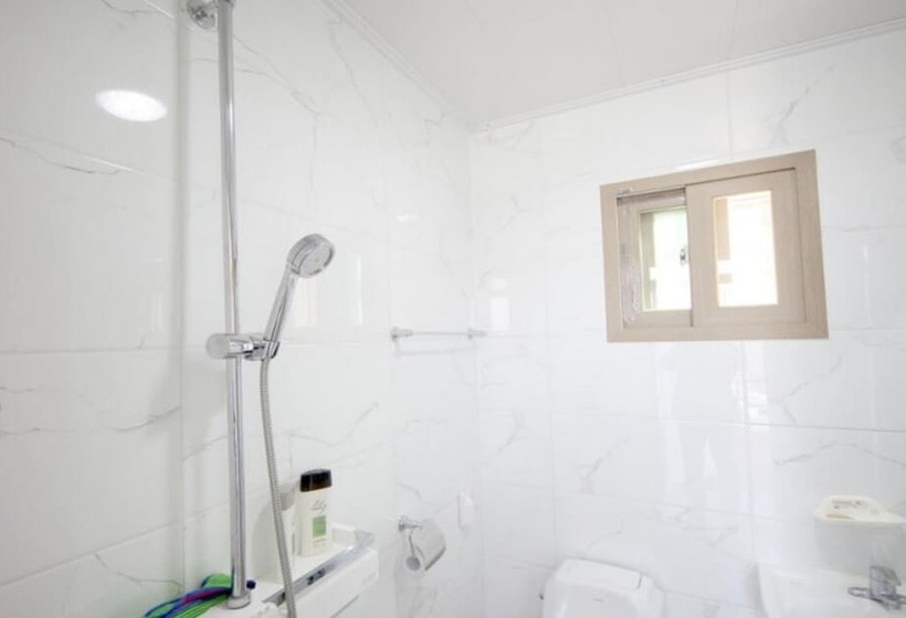 Jindo Arirang Beach Pension