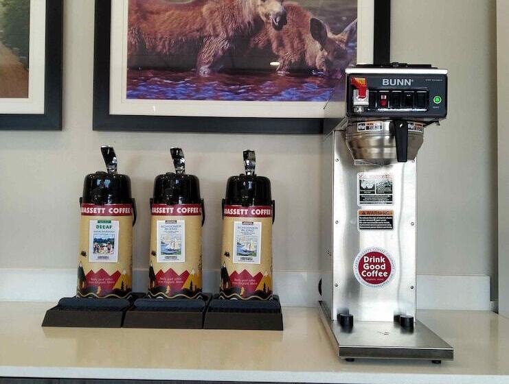 فندق على الطريق The Elmwood