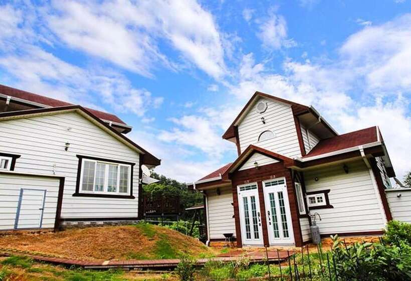 Namhae Baramkkot Pension