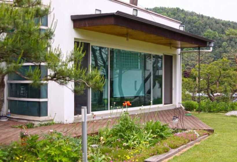 Namyangju Tannenbaum Pension